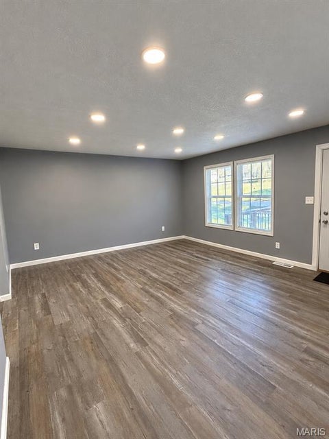 Tiny photo for 1403 S 12th Street, Poplar Bluff, MO 63901 (MLS # 26069003)