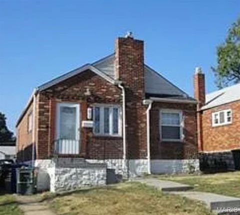Photo of 818 Wall Street, St Louis, MO 63147 (MLS # 26045963)