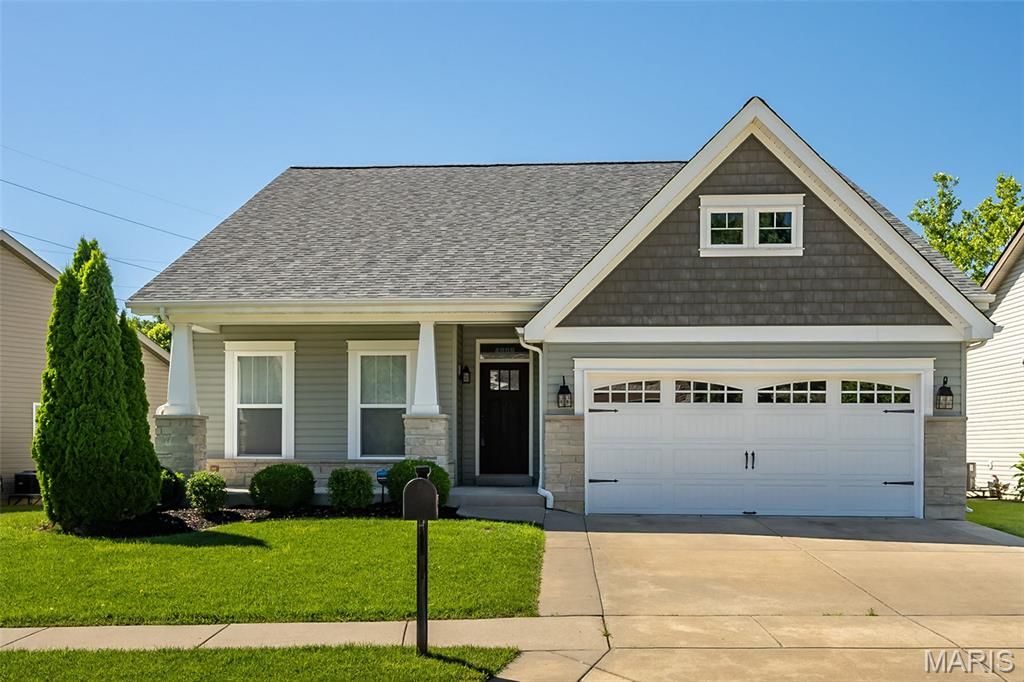 Photo of 4005 Hathaway Place, St Peters, MO 63304 (MLS # 26032743)