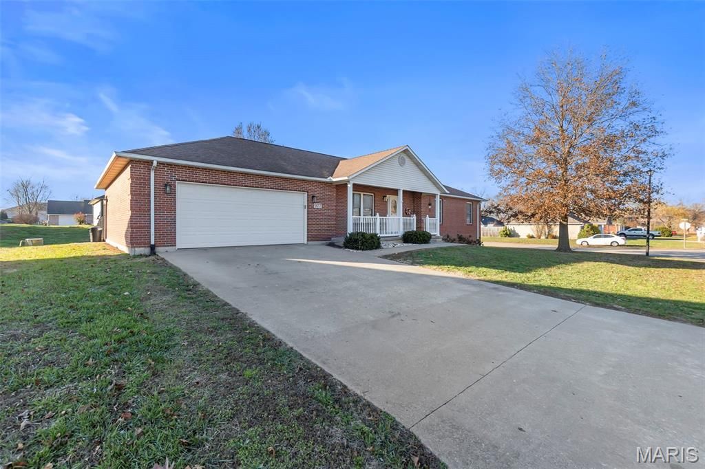 Photo of 977 Aspen Drive, Jackson, MO 63755 (MLS # 25080390)