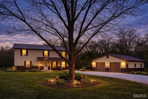 Photo of 116 Bailey Rose Court, Troy, MO 63379 (MLS # 26002790)