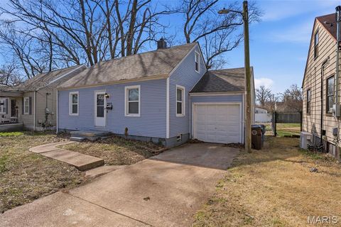 Photo of 449 S Dade Avenue, St Louis, MO 63135 (MLS # 26015924)