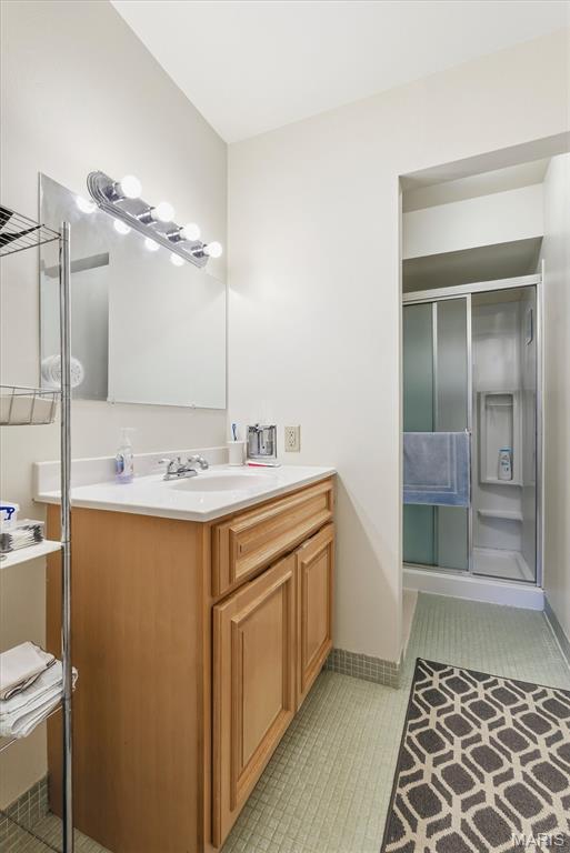 Lin Capri Condo - Residential