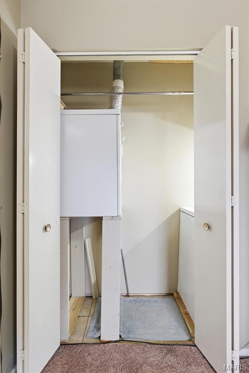 Lin Capri Condo - Residential