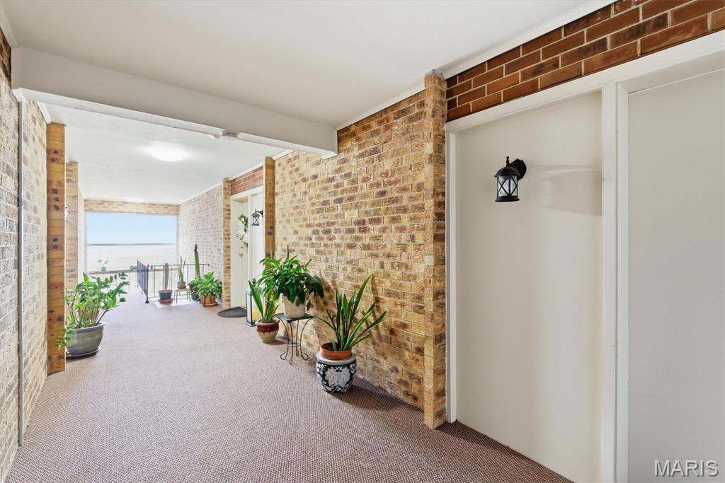 Lin Capri Condo - Residential