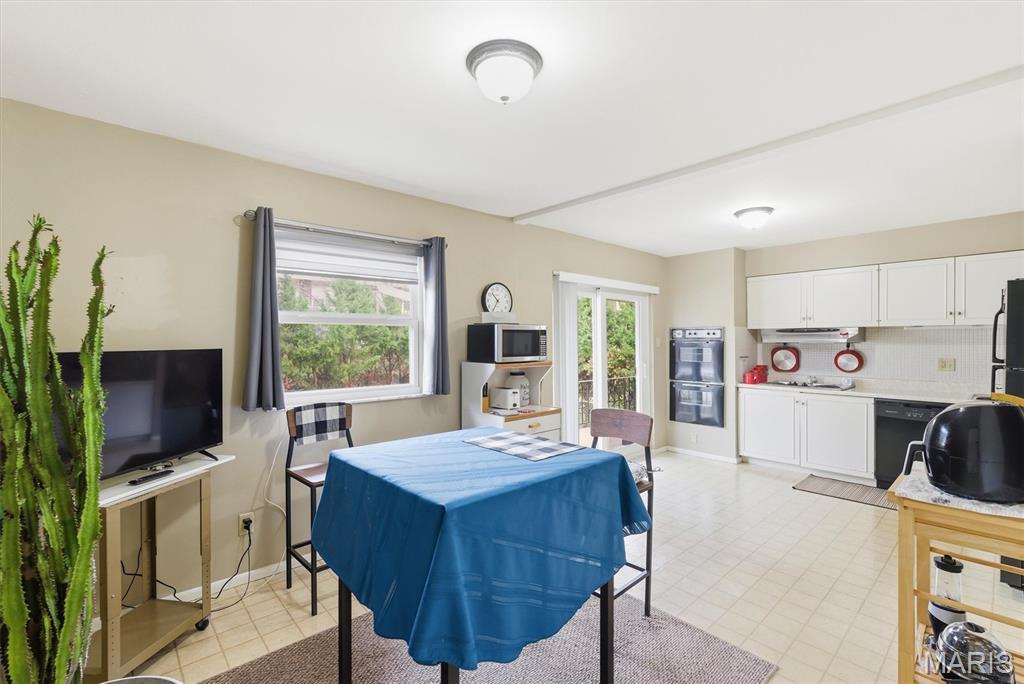 Lin Capri Condo - Residential