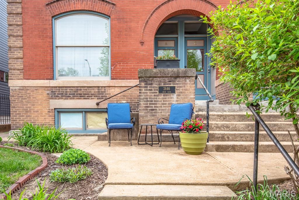 Photo of 3846 Shaw Boulevard #C, St Louis, MO 63110 (MLS # 26021196)