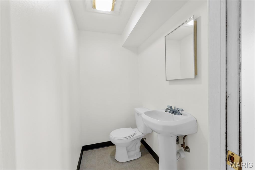 Midland Valley Estates 2 - Residential Lease