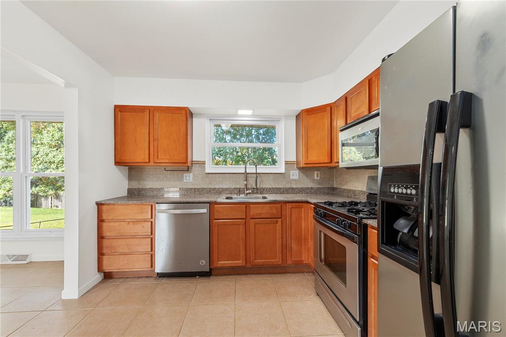 Midland Valley Estates 2 - Residential Lease