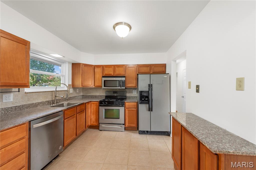 Midland Valley Estates 2 - Residential Lease