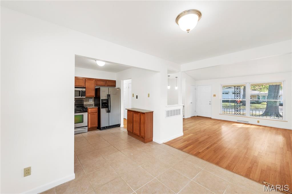 Midland Valley Estates 2 - Residential Lease