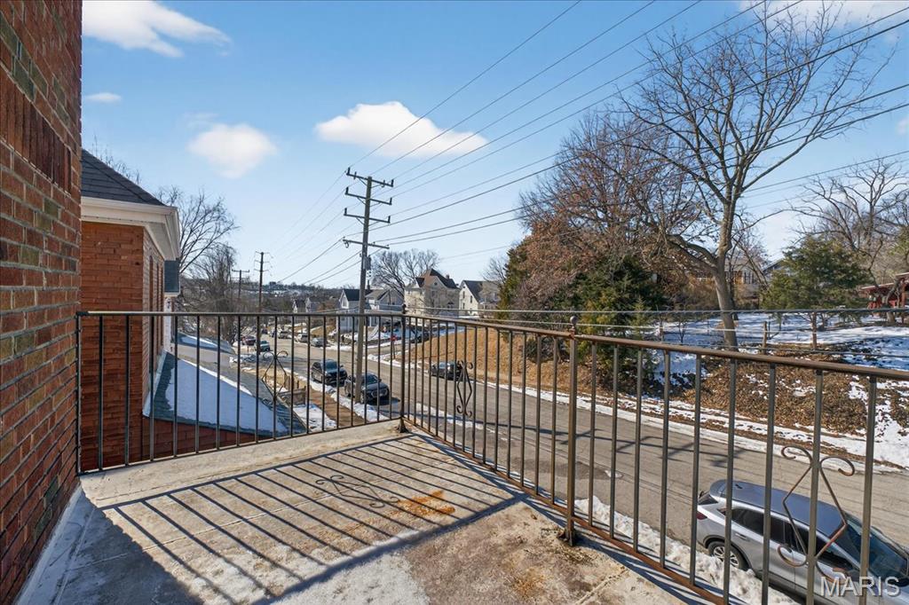 1446-1448 Tamm Condos - Residential