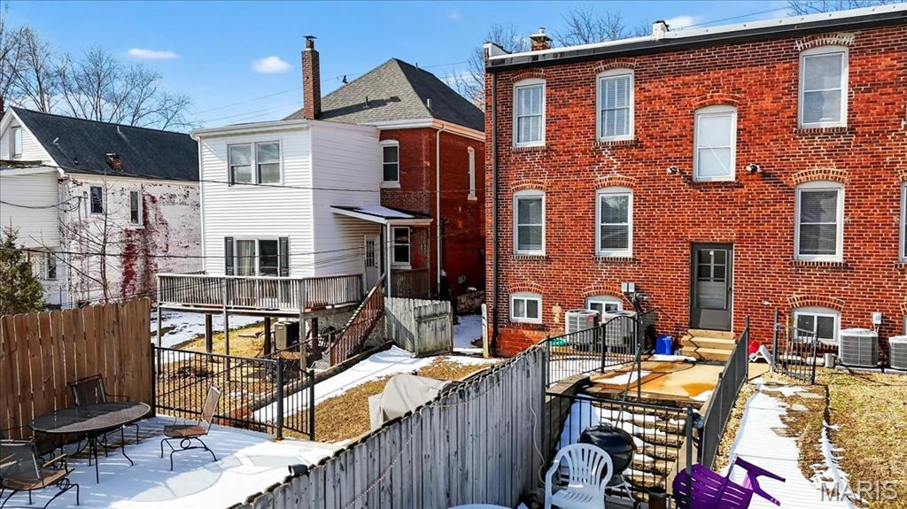 1446-1448 Tamm Condos - Residential