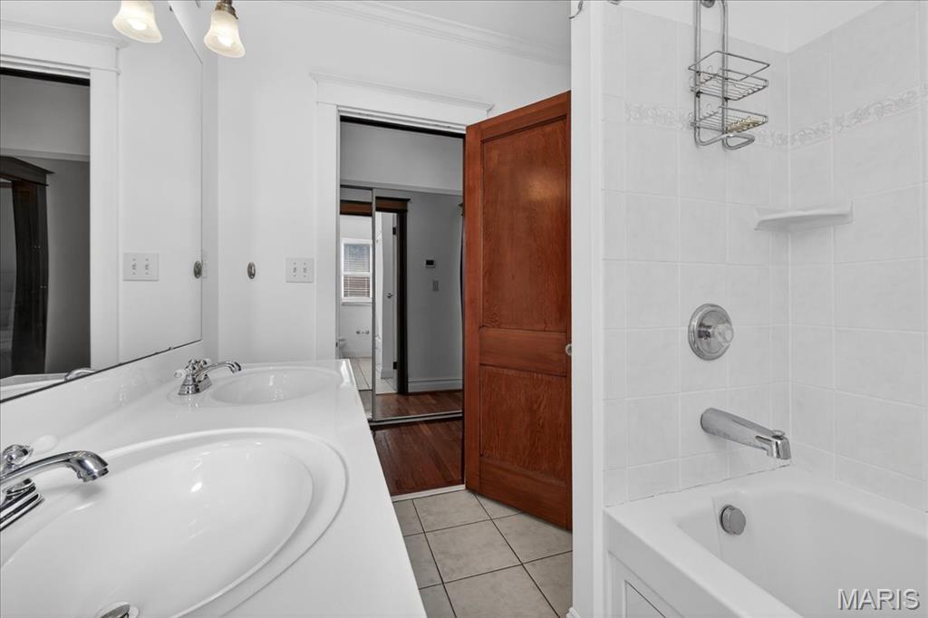 1446-1448 Tamm Condos - Residential