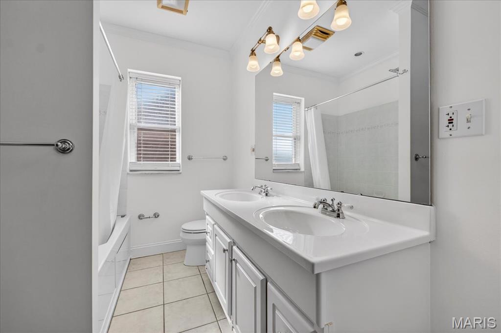 1446-1448 Tamm Condos - Residential