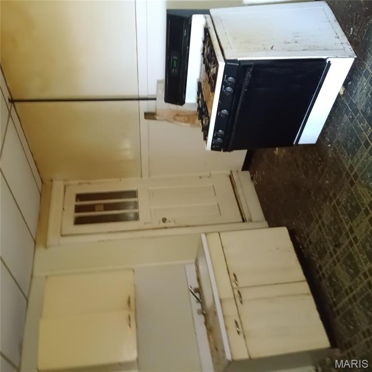 Marcus Ave Heights Add - Commercial Sale