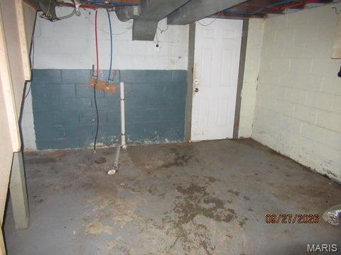 Tiny photo for 5512 Reineke Court, St Louis, MO 63136 (MLS # 26067773)
