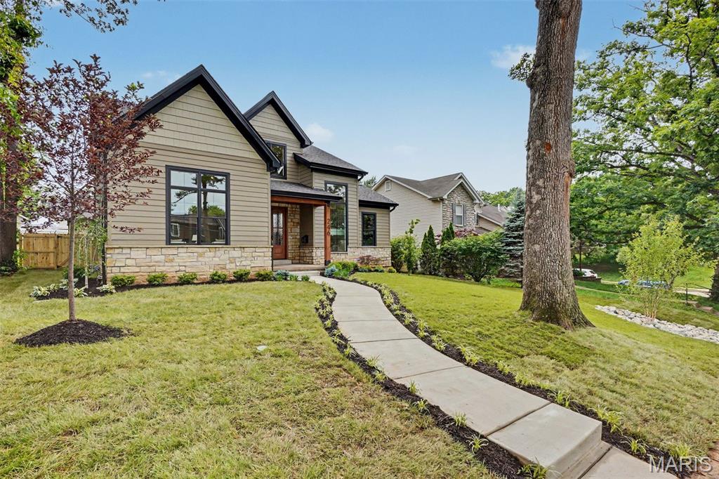 Martha McKnight Estate - Residential