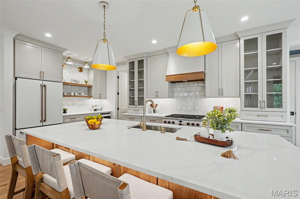 Martha McKnight Estate - Residential