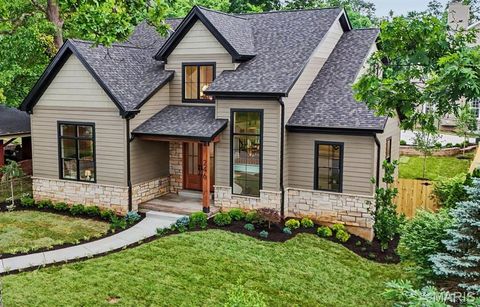 Photo of 246 Barter Avenue, Kirkwood, MO 63122 (MLS # 26032450)