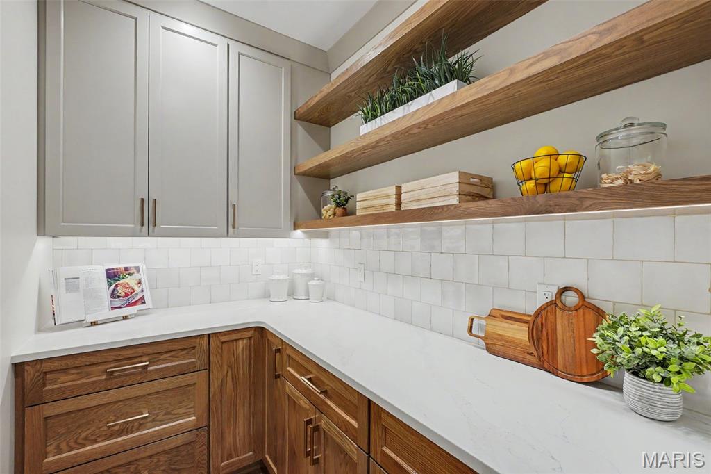 Martha McKnight Estate - Residential