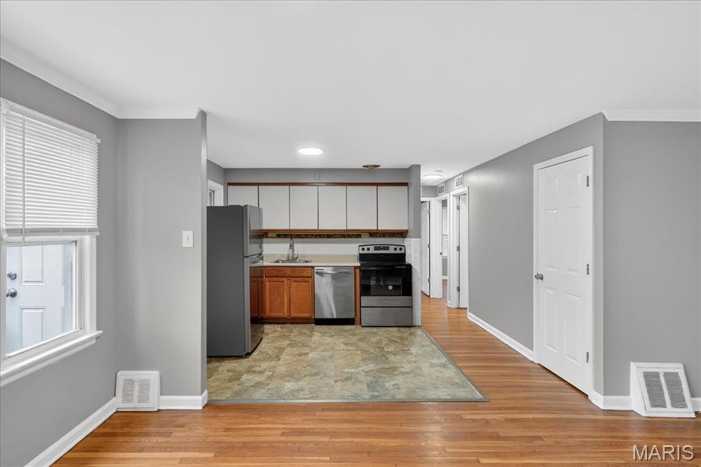 10128 Ashbrook Drive