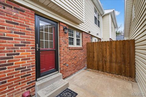 Tiny photo for 1038 Brooksgate Manor Drive, Kirkwood, MO 63122 (MLS # 26019392)
