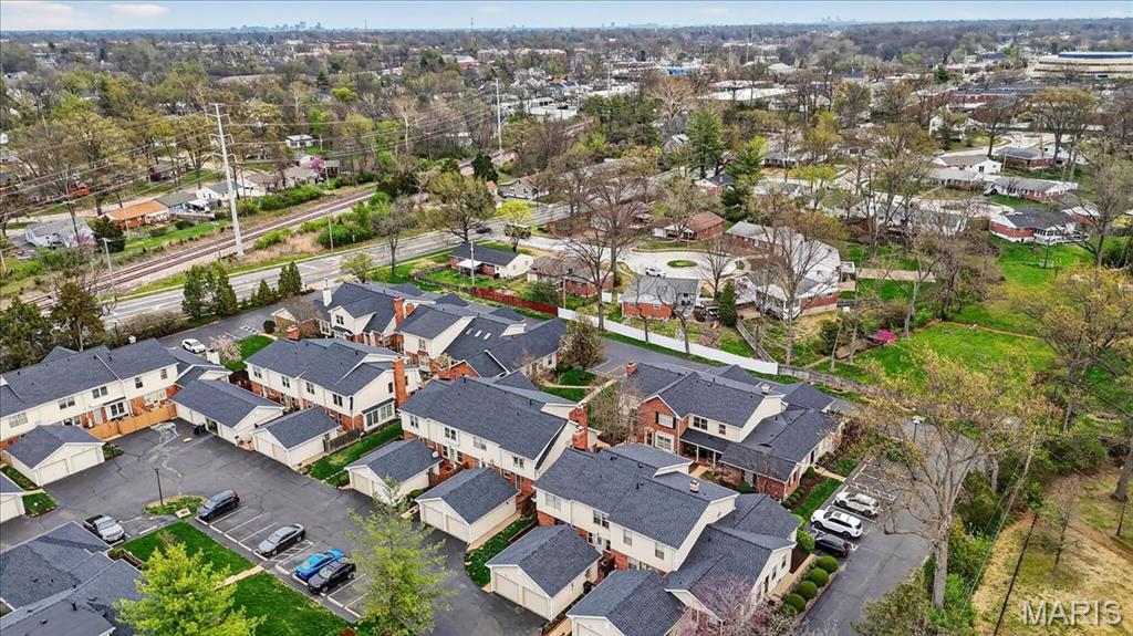 Brooksgate Manor - Residential