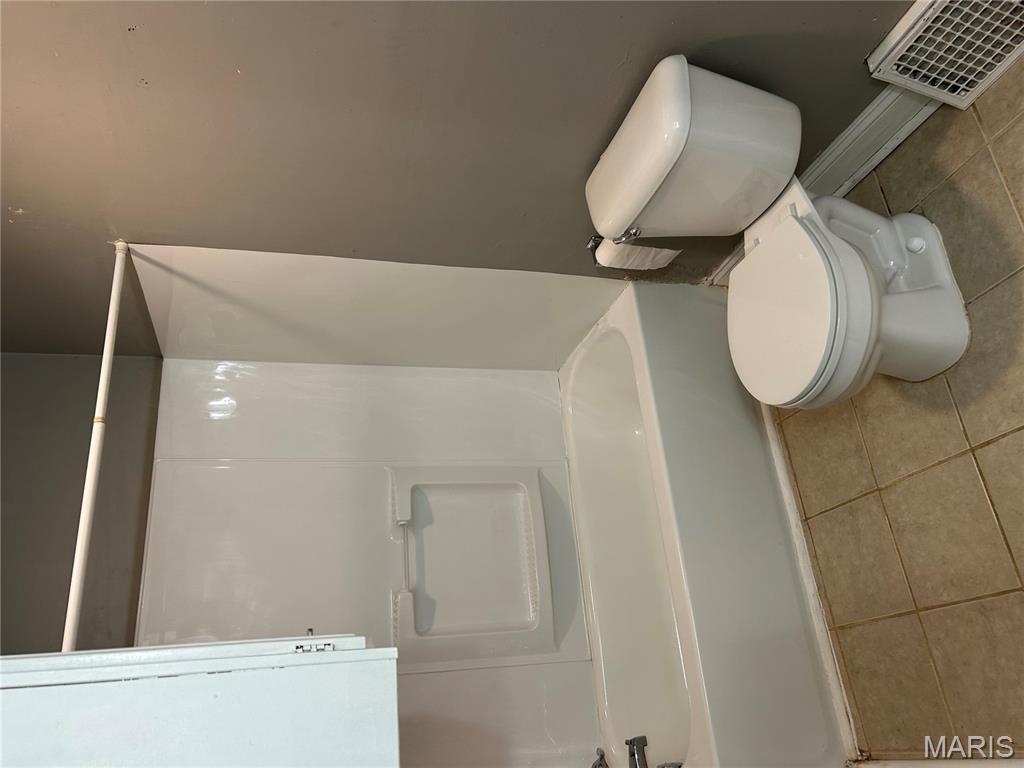 Haneklau Sub - Residential Lease