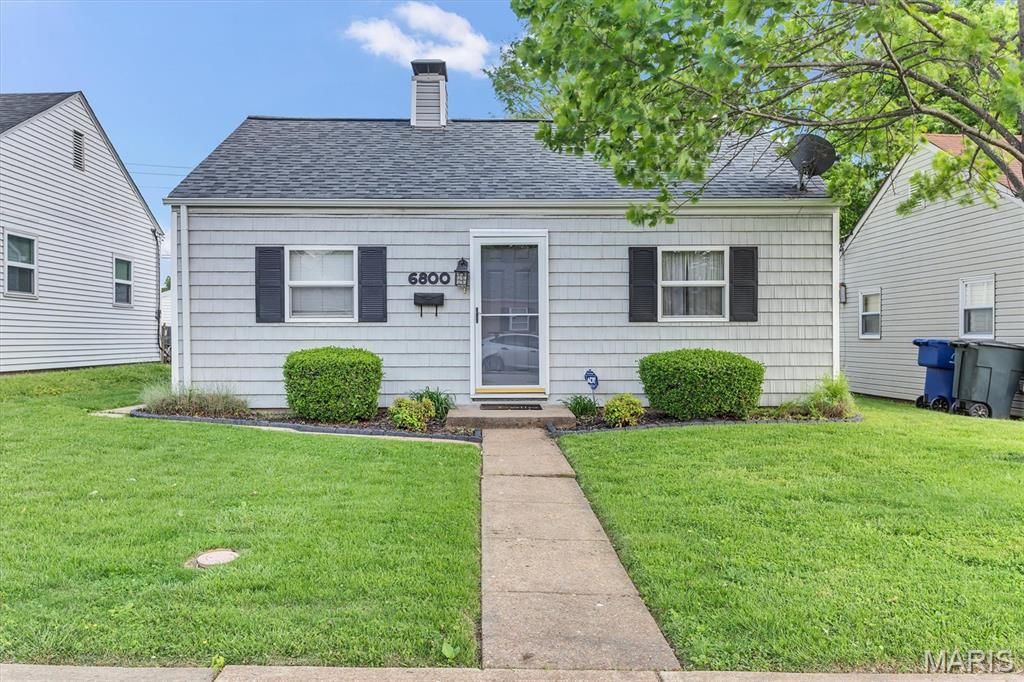 Photo of 6800 Wanda Avenue, St Louis, MO 63116 (MLS # 26024933)