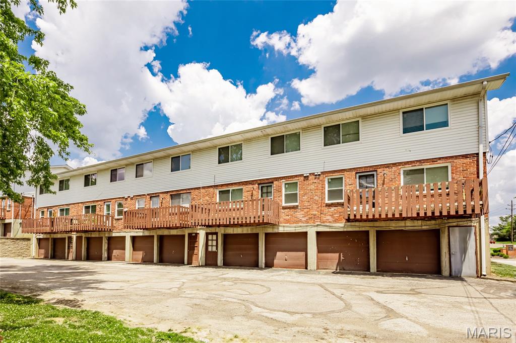 Four Seasons Sec 1 - Residential Lease