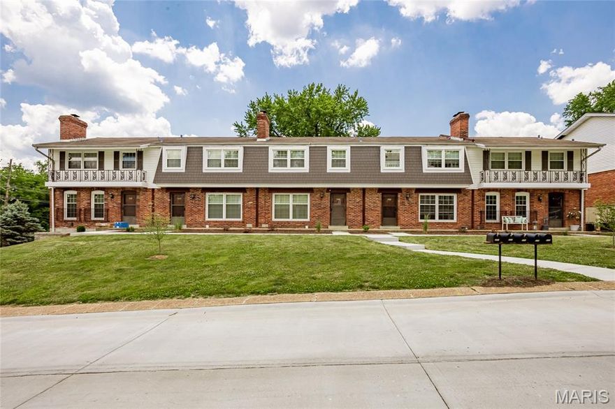 1500 square foot 3 bedroom 2.5 bath. Fully renovated with new kitchens and baths. Parkway Central Schools, Four Seasons Subdivision. Neighborhood includes large pool for tenants to use for minimal $75 annual fee. 9 Hole golf course in middle of subdivision. Dierbergs and many other retail stores close by for excellent convenience. Lower level pull in garage for 2 cars, deck off the kitchen, nice room sizes and closet storage. You will not be disappointed. Call for showing. 314-486-9400.