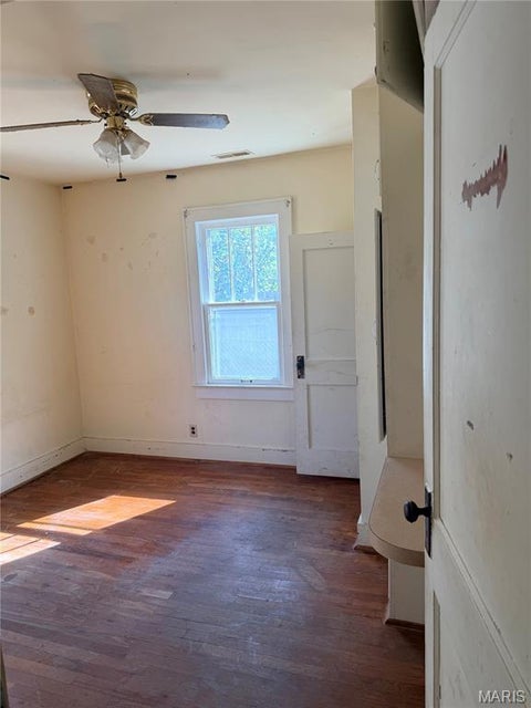 Tiny photo for 486 N Jackson Avenue, Lebanon, MO 65536 (MLS # 26068849)
