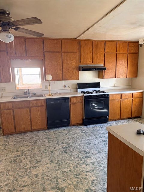 Tiny photo for 486 N Jackson Avenue, Lebanon, MO 65536 (MLS # 26068849)