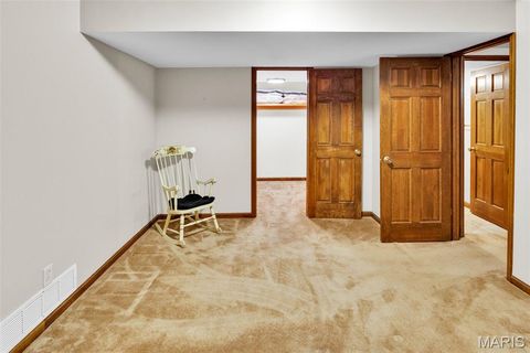 Tiny photo for 15142 Highcroft Drive Drive, Chesterfield, MO 63017 (MLS # 25081705)