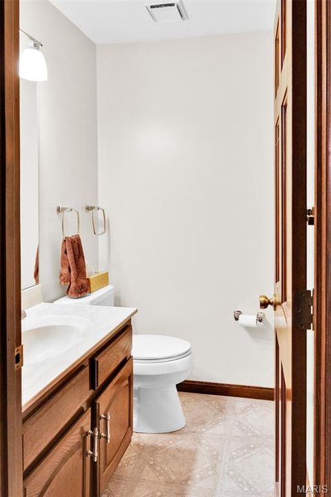 Tiny photo for 15142 Highcroft Drive Drive, Chesterfield, MO 63017 (MLS # 25081705)