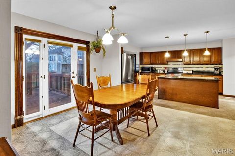 Tiny photo for 15142 Highcroft Drive Drive, Chesterfield, MO 63017 (MLS # 25081705)