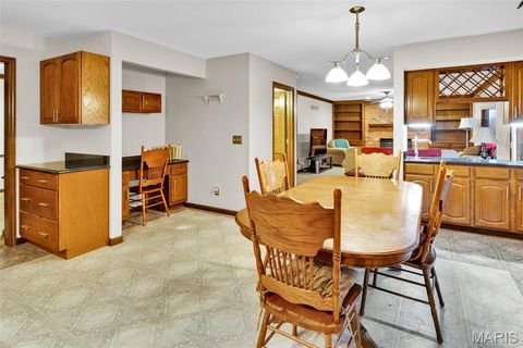 Tiny photo for 15142 Highcroft Drive Drive, Chesterfield, MO 63017 (MLS # 25081705)