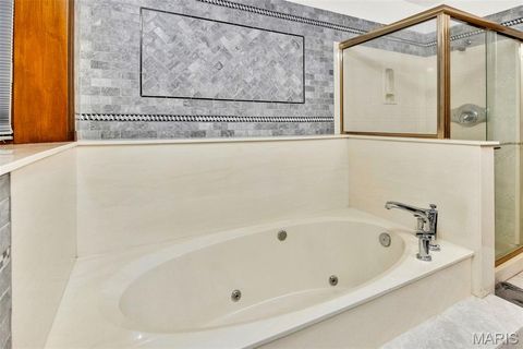 Tiny photo for 15142 Highcroft Drive Drive, Chesterfield, MO 63017 (MLS # 25081705)