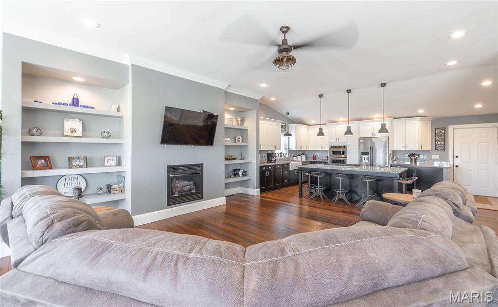 Lake Forest Farms - Farm