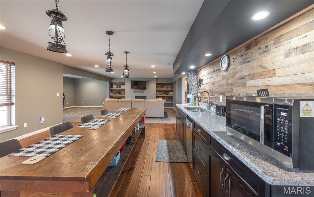 Lake Forest Farms - Farm