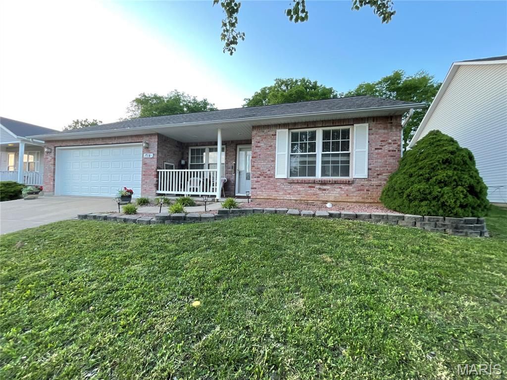 Photo of 718 Fairway Boulevard, Cape Girardeau, MO 63701 (MLS # 26025665)
