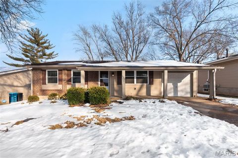 533 Golfwood Drive Drive Ballwin MO 63021