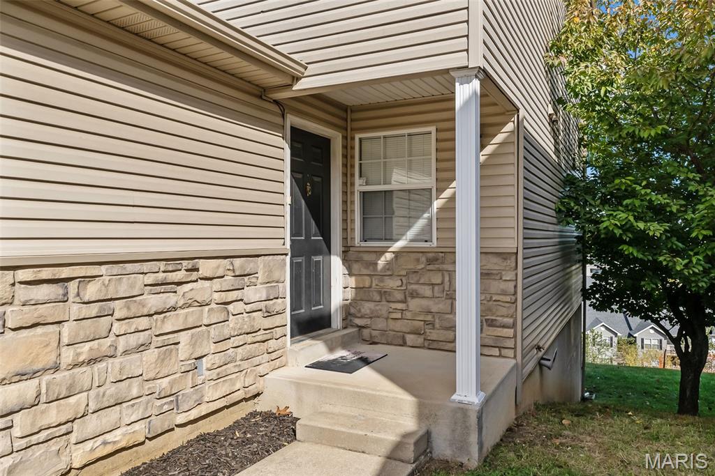 5390 Lakewood Terrace