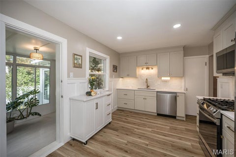 Tiny photo for 3 Wilshire Terrace, Webster Groves, MO 63119 (MLS # 26067048)