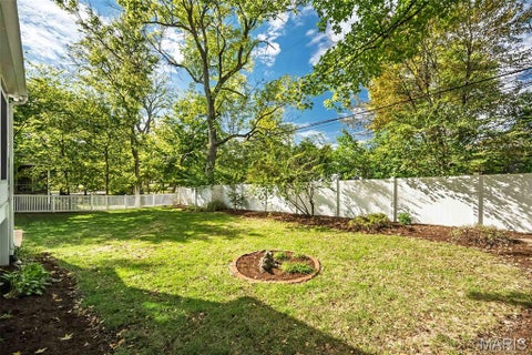 Tiny photo for 3 Wilshire Terrace, Webster Groves, MO 63119 (MLS # 26067048)