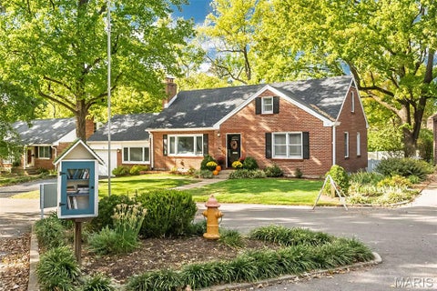 Tiny photo for 3 Wilshire Terrace, Webster Groves, MO 63119 (MLS # 26067048)