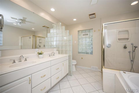 Tiny photo for 3 Wilshire Terrace, Webster Groves, MO 63119 (MLS # 26067048)