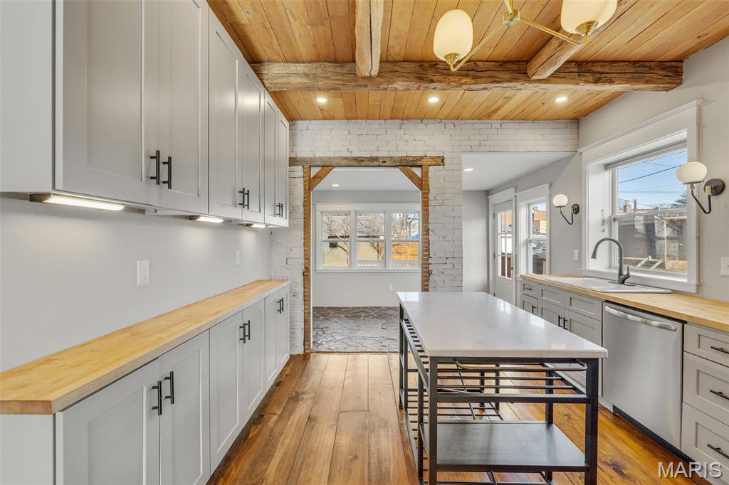 Hauers Joseph J Ivanhoe Place Add - Residential