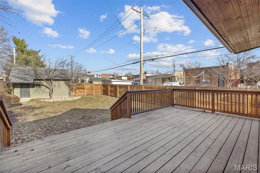 Hauers Joseph J Ivanhoe Place Add - Residential